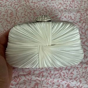 Cute clutch